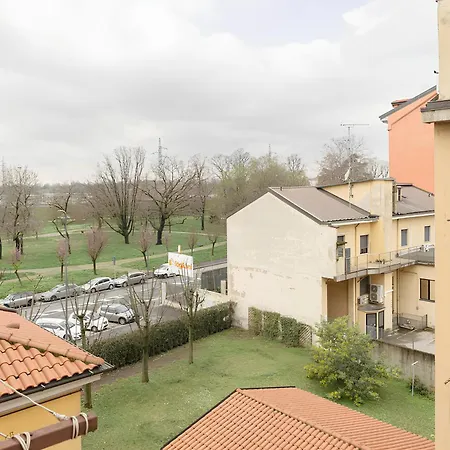 Santa Giulia - 15 Minutes From Centre Apartment Milan